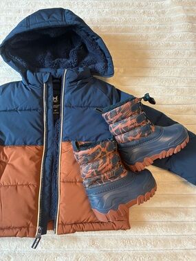 Toddler Winter Coat + Snow Boots Bundle 2T Puffer Jacket Size 7/8 Boots